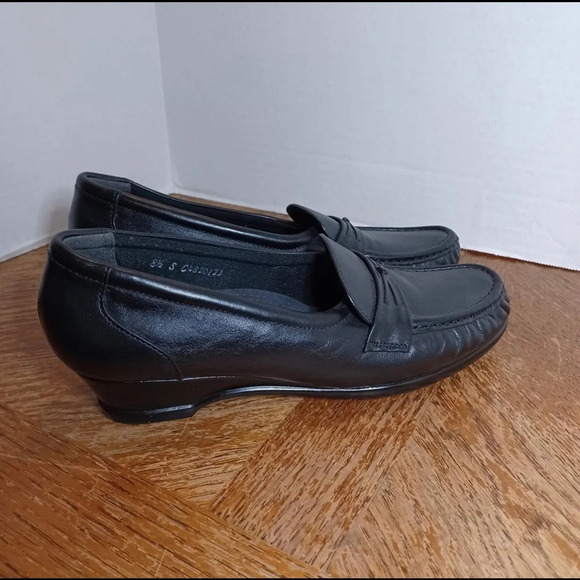 SAS Easier Black Leather Loafers Tripad Slip On Shoes Women’s Size 8.5 - Picture 1 of 9